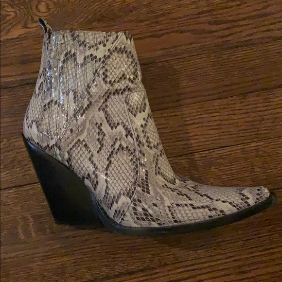 Jeffrey Campbell Snakeskin Booties - Picture 2 of 3